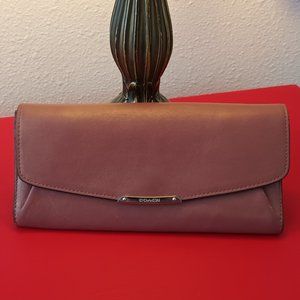 COACH Slim Leather Long Wallet in Dusty Rose/Rose Gold